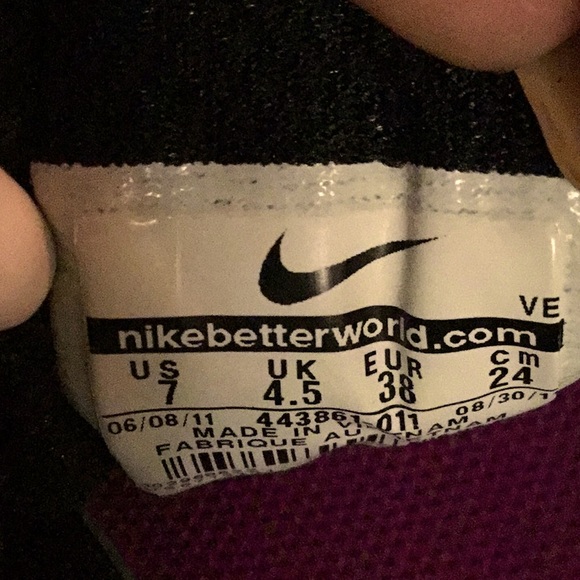 Nike” sneakers size 7, 🦋🌸 - Picture 4 of 4